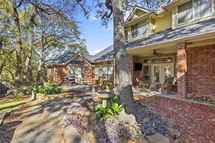 812 Lakeview Ct E, Crowley, TX 76036 - Photo 28