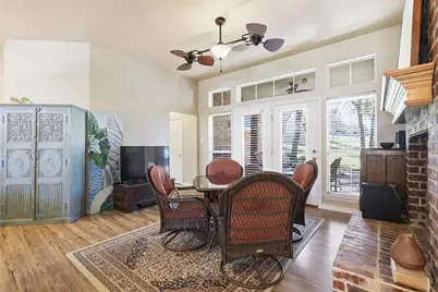 812 Lake View Court E, Crowley, TX 76036 - Photo 10