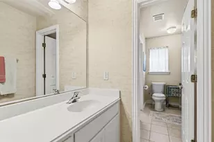 812 Lakeview Ct E, Crowley, TX 76036 - Photo 24