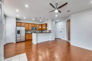 950 Henderson St, Fort Worth, TX 76102 - Photo 4