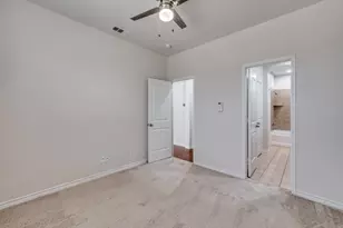 950 Henderson St, Fort Worth, TX 76102 - Photo 6