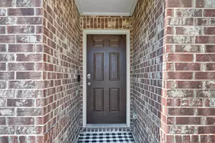10124 Wyseby Rd, Fort Worth, TX 76036 - Photo 2