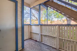 1609 Marsh Ln, Carrollton, TX 75006 - Photo 22