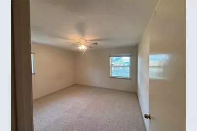 1910 Jefferson Street, Commerce, TX 75428 - Photo 6