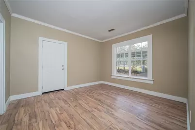 301 Thompson Street, Kilgore, TX 75662 - Photo 14