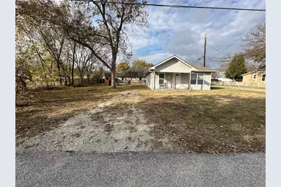 414 W Jefferson St, Van Alstyne, TX 75495 - Photo 14