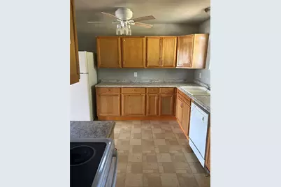 301 E Hutchings Lane, Olney, TX 76374 - Photo 6