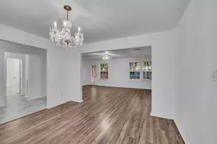 4818 Blue Water Cir, Granbury, TX 76049 - Photo 6