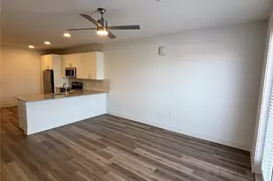 300 N McDonald St, McKinney, TX 75069 - Photo 6