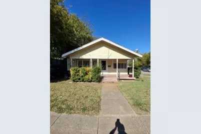 1015 E Morphy Street, Fort Worth, TX 76104 - Photo 1