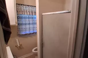 1015 E Morphy St, Fort Worth, TX 76104 - Photo 8