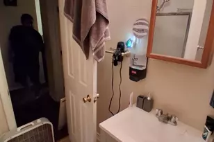 1015 E Morphy St, Fort Worth, TX 76104 - Photo 6