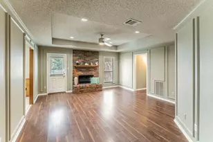1915 Rosebud Ct, Flower Mound, TX 75028 - Photo 4