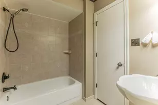 1915 Rosebud Ct, Flower Mound, TX 75028 - Photo 20