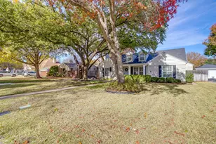 3642 S Hills Ave, Fort Worth, TX 76109 - Photo 2