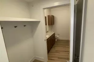 300 N McDonald St, McKinney, TX 75069 - Photo 6