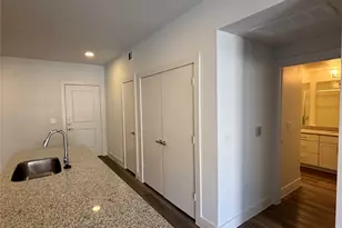 300 N McDonald St, McKinney, TX 75069 - Photo 6