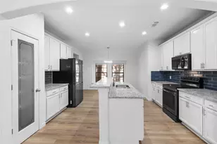6136 Lochmoor Dr, Fort Worth, TX 76179 - Photo 10
