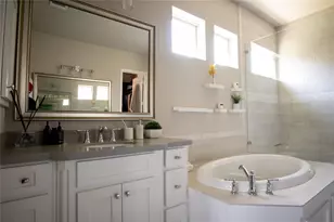 829 Boardwalk Wy, Little Elm, TX 76227 - Photo 10