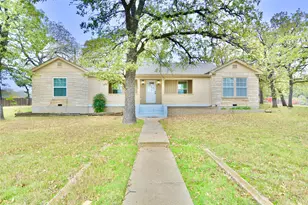 2605 Coble Ct, Bedford, TX 76021 - Photo 2