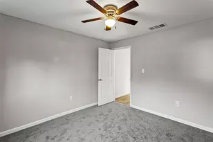 5528 Lake View Dr, Granbury, TX 76048 - Photo 14