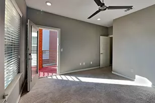 1553 Fiji St, Dallas, TX 75203 - Photo 6