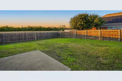 700 Locustberry, Red Oak, TX 75154 - Photo 38