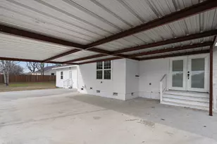 202 Blocker St, Bridgeport, TX 76426 - Photo 10