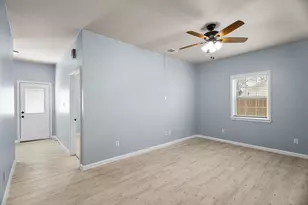 202 Blocker St, Bridgeport, TX 76426 - Photo 26