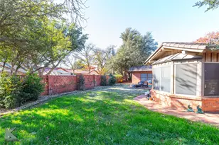 1806 Country Club Dr, Sweetwater, TX 79556 - Photo 34