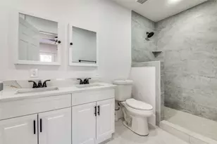 2502 W Lovers Ln, Dallas, TX 75235 - Photo 14