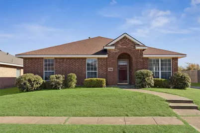 640 Canyon Place, DeSoto, TX 75115 - Photo 2