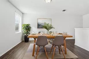 1404 Cherokee Rose Ln, Burleson, TX 76028 - Photo 4