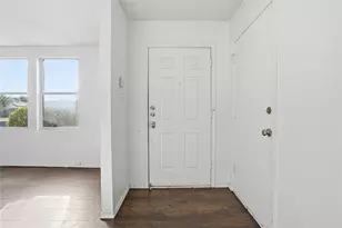 1404 Cherokee Rose Ln, Burleson, TX 76028 - Photo 8