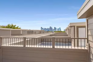 2019 N Prairie Ave, Dallas, TX 75204 - Photo 26