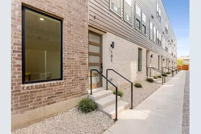 2019 N Prairie Avenue #207, Dallas, TX 75204 - Photo 2