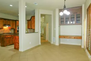 2286 Magic Mantle Dr, Lewisville, TX 75056 - Photo 6