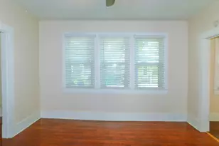 812 N Elm St, Denton, TX 76201 - Photo 8