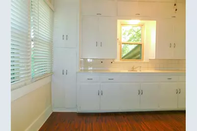 812 N Elm Street, Denton, TX 76201 - Photo 10