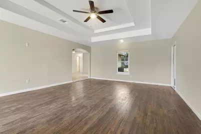 2821 N Bell Avenue, Denton, TX 76209 - Photo 4