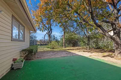 2821 N Bell Avenue, Denton, TX 76209 - Photo 22