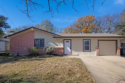 2821 N Bell Avenue, Denton, TX 76209 - Photo 2