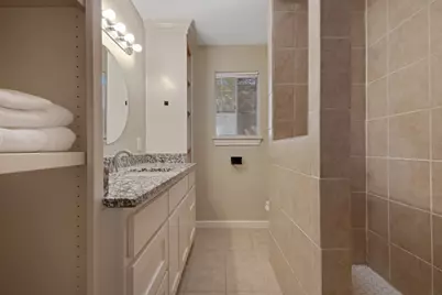 2821 N Bell Avenue, Denton, TX 76209 - Photo 10