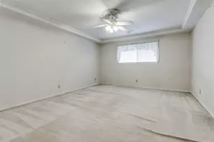 9320 Whitehurst Dr, Dallas, TX 75243 - Photo 16