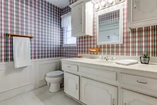 9320 Whitehurst Dr, Dallas, TX 75243 - Photo 20