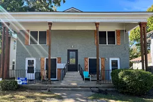 1121 N Bishop Ave, Dallas, TX 75208 - Photo 1