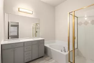 928 Wood Brook Dr, Grand Prairie, TX 75052 - Photo 32