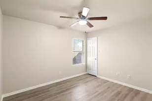 928 Wood Brook Dr, Grand Prairie, TX 75052 - Photo 22