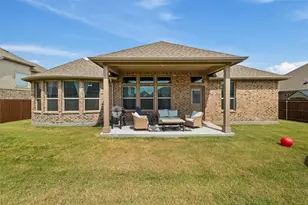 3451 Hidden Holw Dr, Grand Prairie, TX 76065 - Photo 30