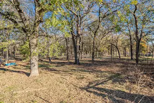 1005 Hickey Ct, Granbury, TX 76049 - Photo 8